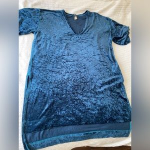 Free People velvet Tunic sz:LG